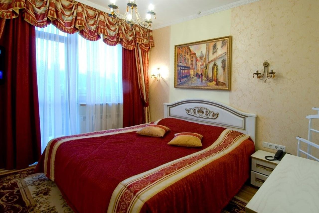Karpaty Hotel Yaremche Exterior photo