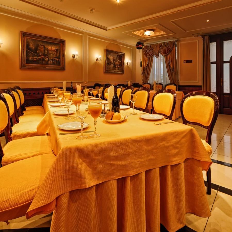 Karpaty Hotel Yaremche Exterior photo